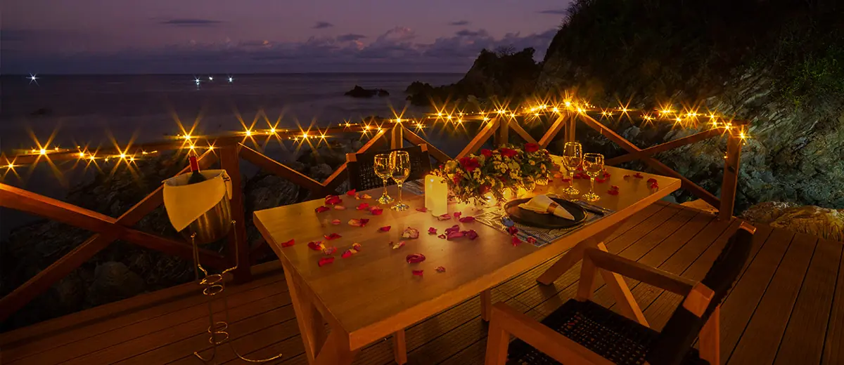 Romantic dinner by the sea